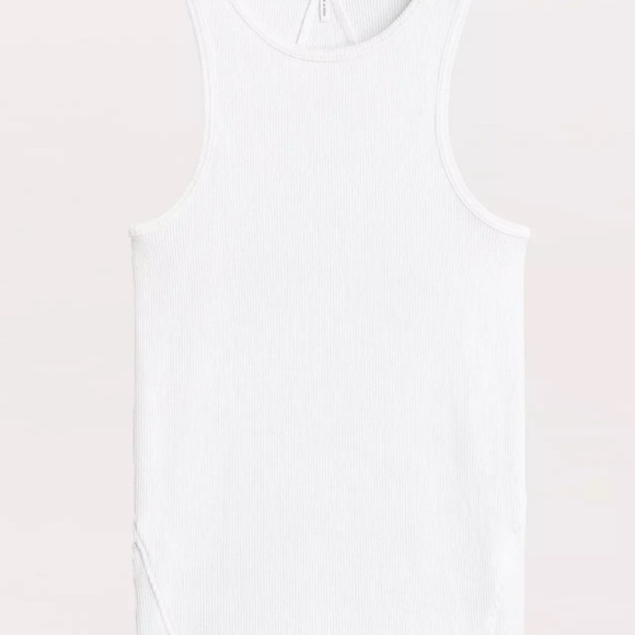 The Essential Rib Tank - Picture 2 of 6